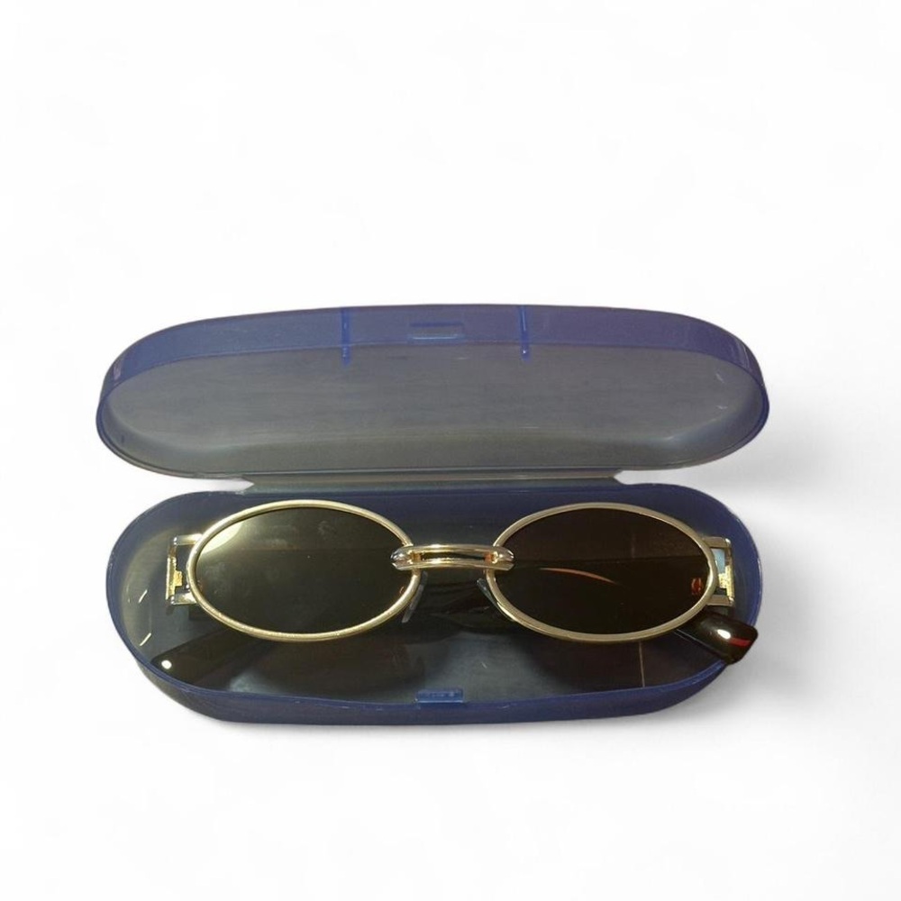 Oval Sunglasses with Case